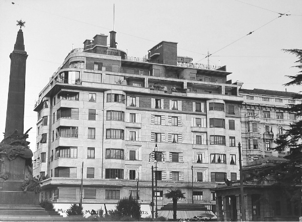 Frisia-Palazzo-Vittoria-imagecredits-biblio.polimi.it_
